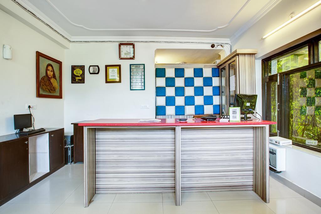 Oyo 10425 Queens Pearl Inn דהראדון מראה חיצוני תמונה