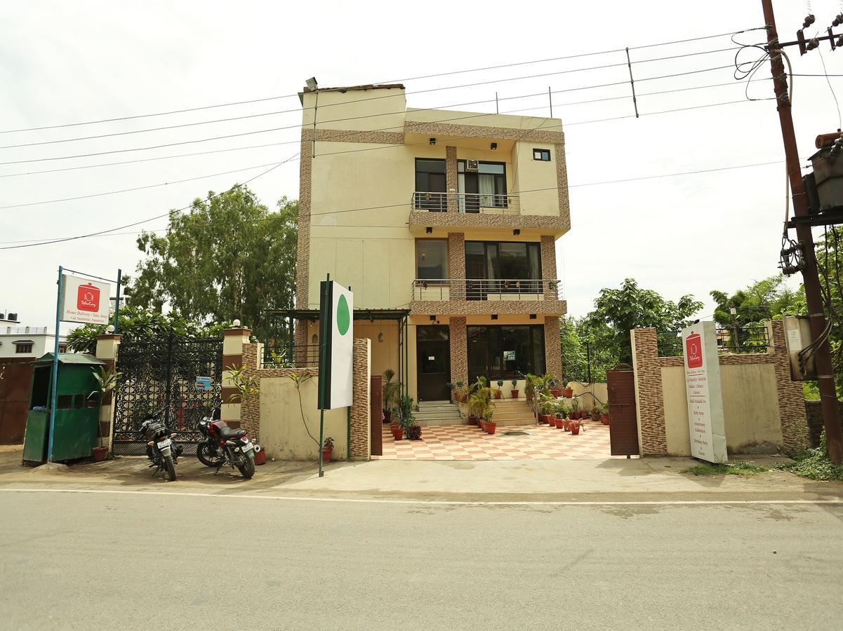 Oyo 10425 Queens Pearl Inn דהראדון מראה חיצוני תמונה