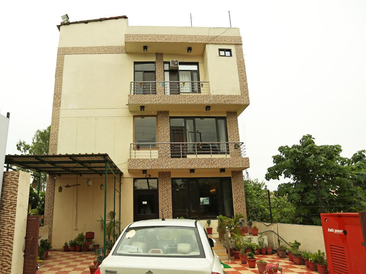 Oyo 10425 Queens Pearl Inn דהראדון מראה חיצוני תמונה