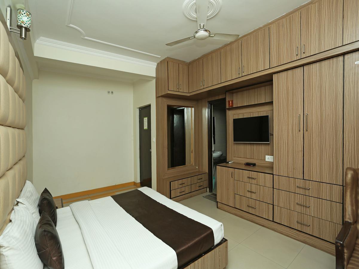 Oyo 10425 Queens Pearl Inn דהראדון מראה חיצוני תמונה